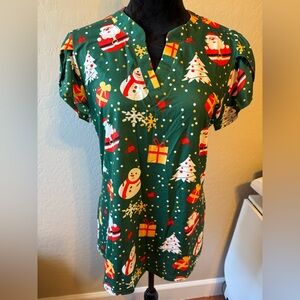 Festive Green Christmas Holiday V-Neck Print Shirt Top, New Without Tags